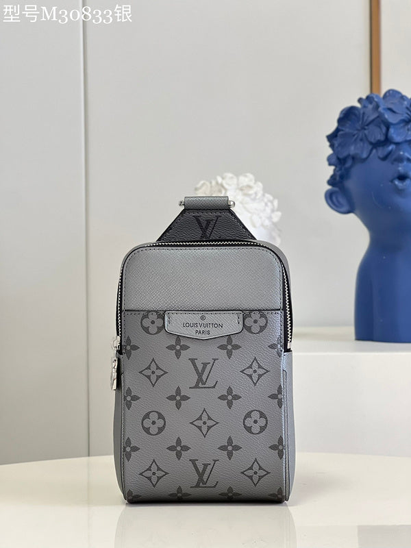 LOV - Luxurious Totes - 1607