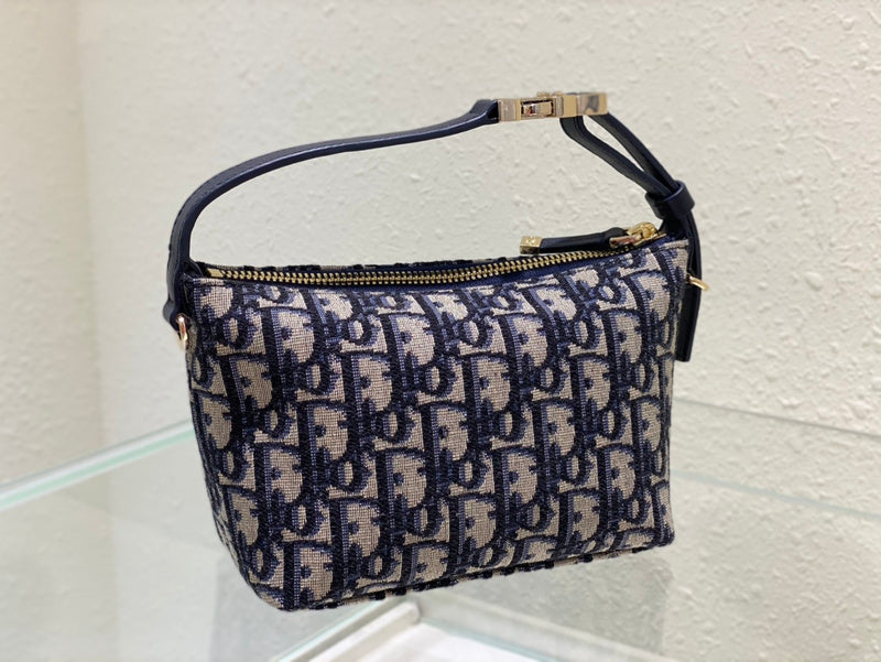 Luxurious Totes - Latest - 6411