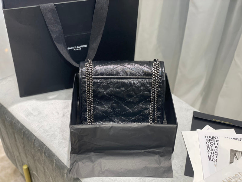 Luxurious Totes - Latest - 8560