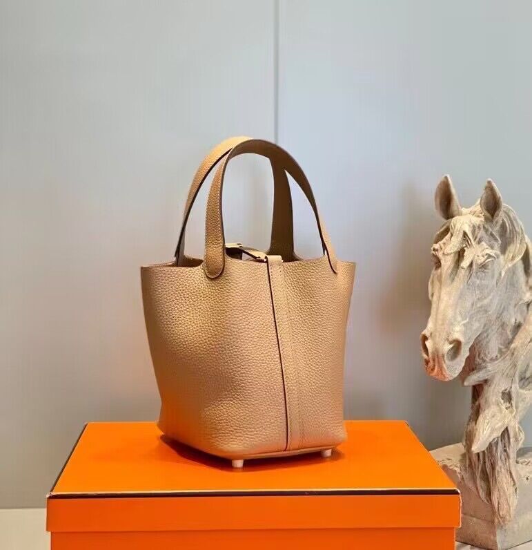 HMS - Luxurious Totes - 002