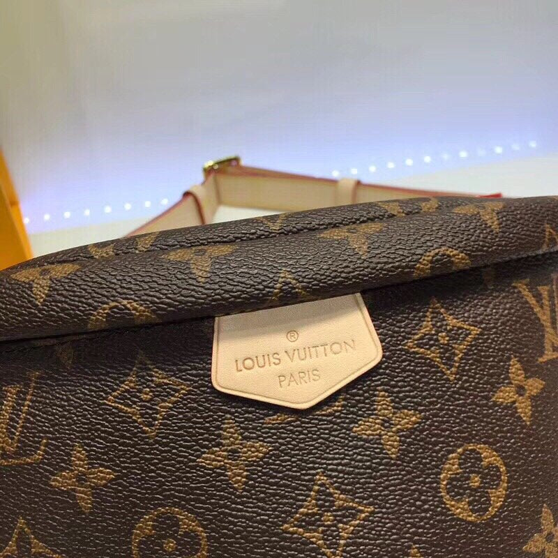 LOV - Luxurious Totes - 2653