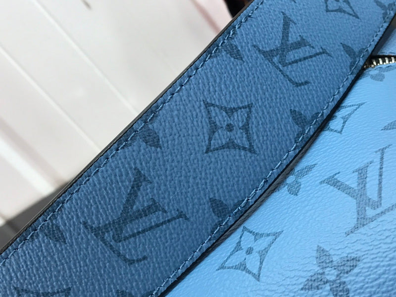 LOV - Luxurious Totes - 2418