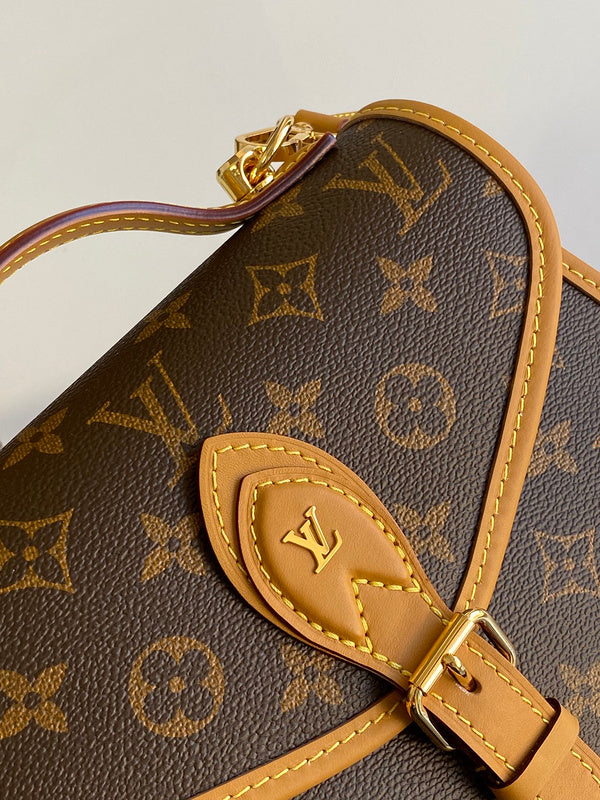 LOV - Luxurious Totes - 1861
