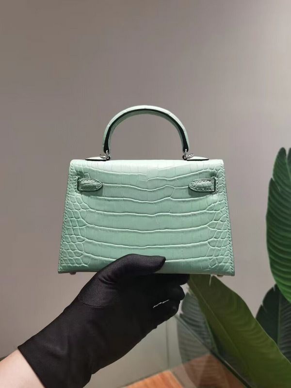 HMS - Luxurious Totes - 009