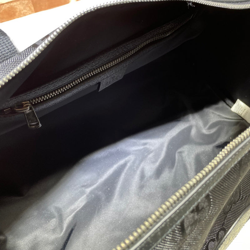 GUI - Luxurious Totes - 911