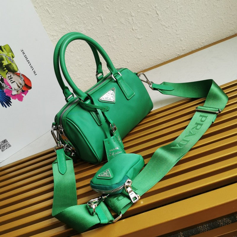 PDA - Luxurious Totes - 020