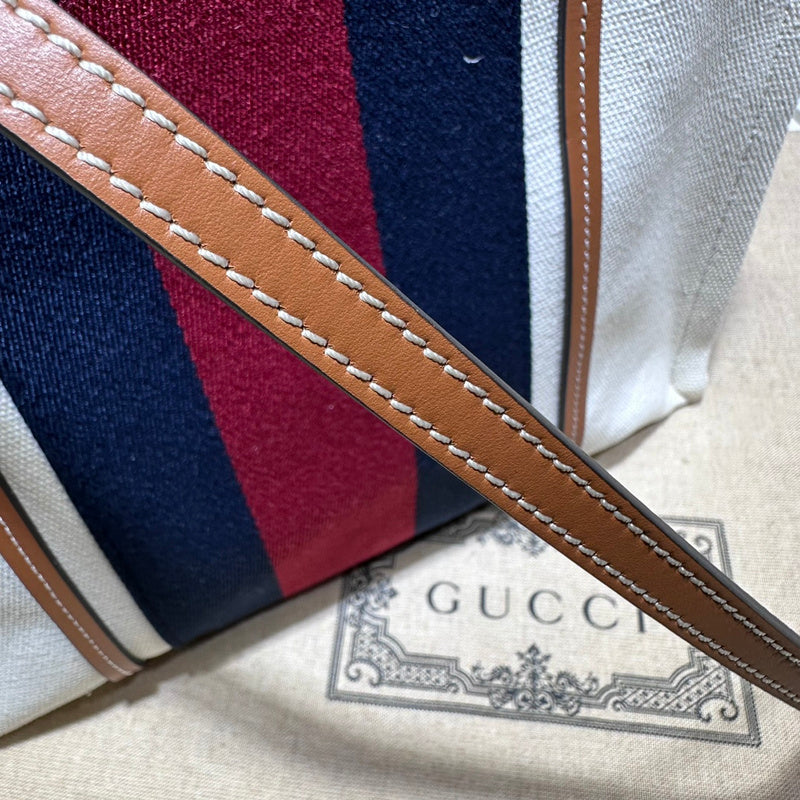 GUI - Luxurious Totes - 090