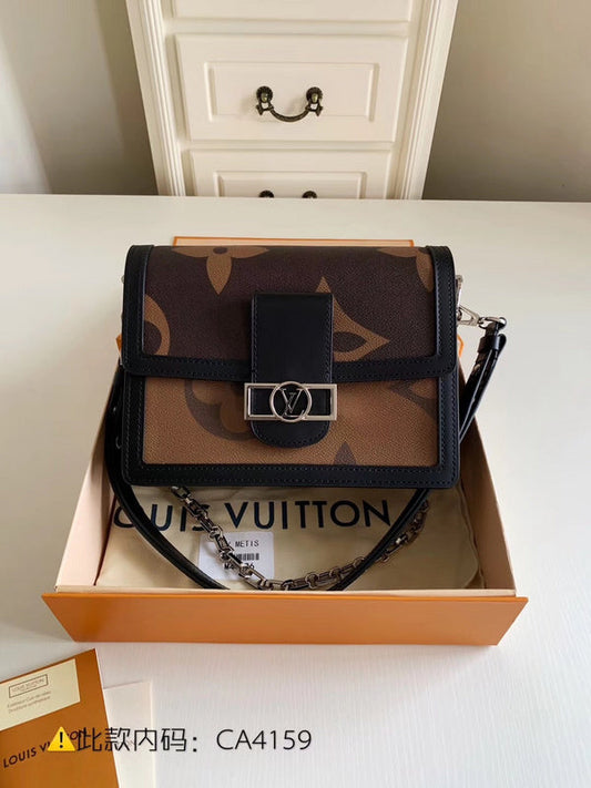 Luxurious Totes - Latest - 2376