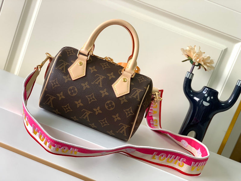 LOV - Luxurious Totes - 1730