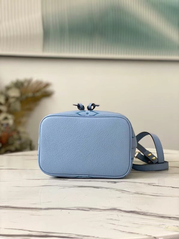 LOV - Luxurious Totes - 2433