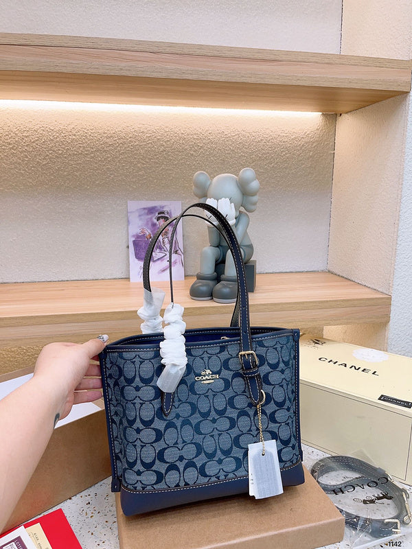 Luxurious Totes - CCH2 Bags - 146