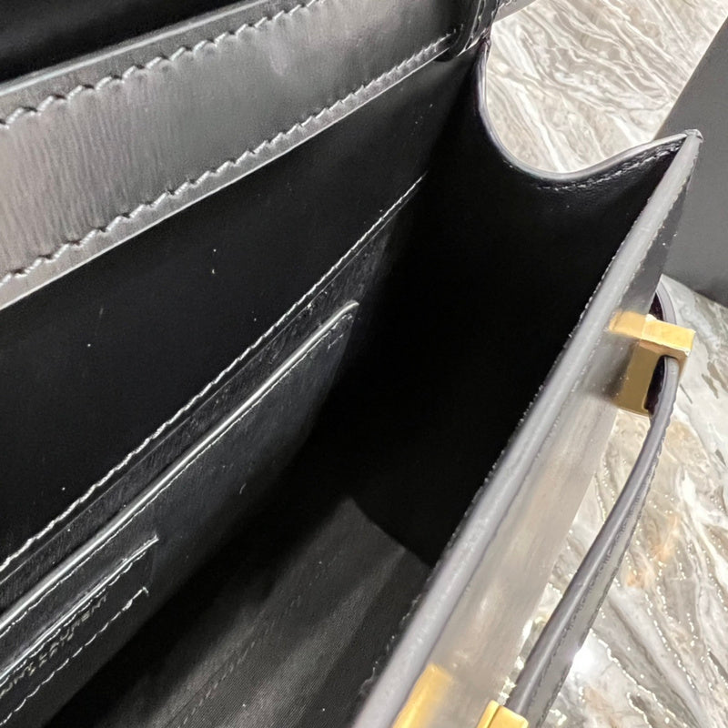 Luxurious Totes - Latest - 8210