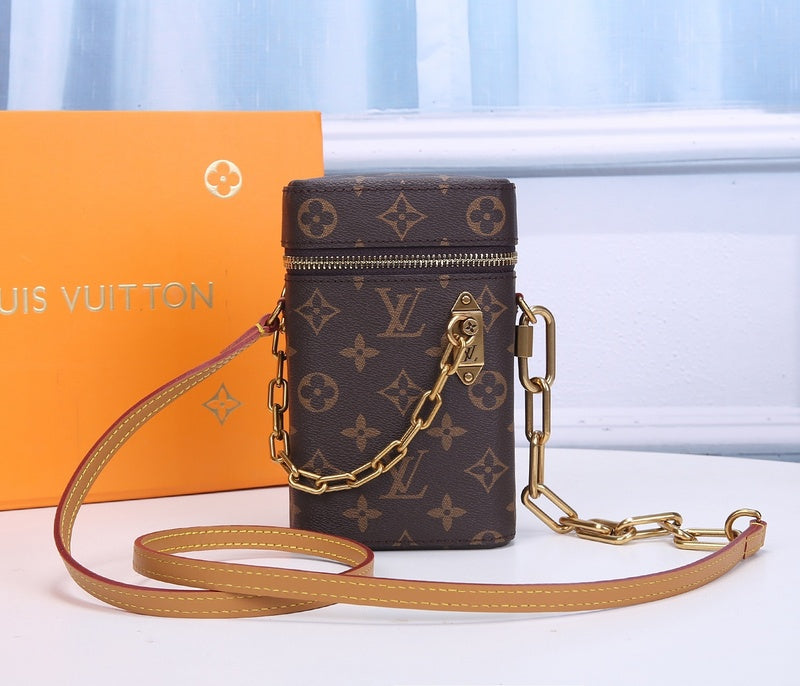 LOV - Luxurious Totes - 2661
