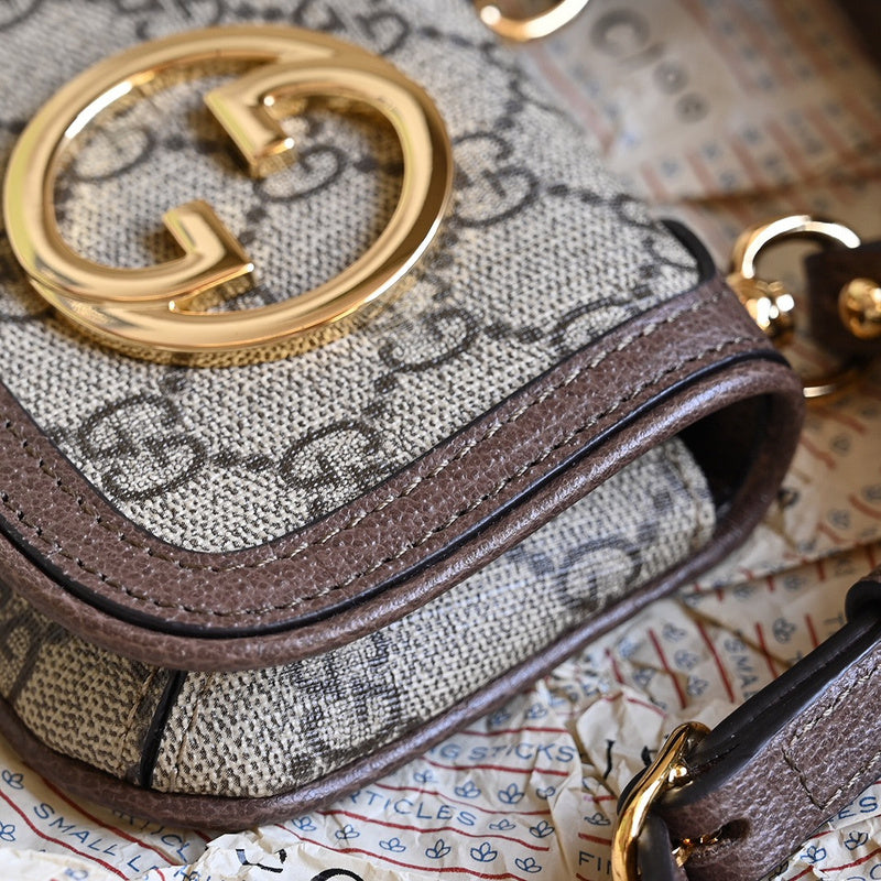 GUI - Luxurious Totes - 899