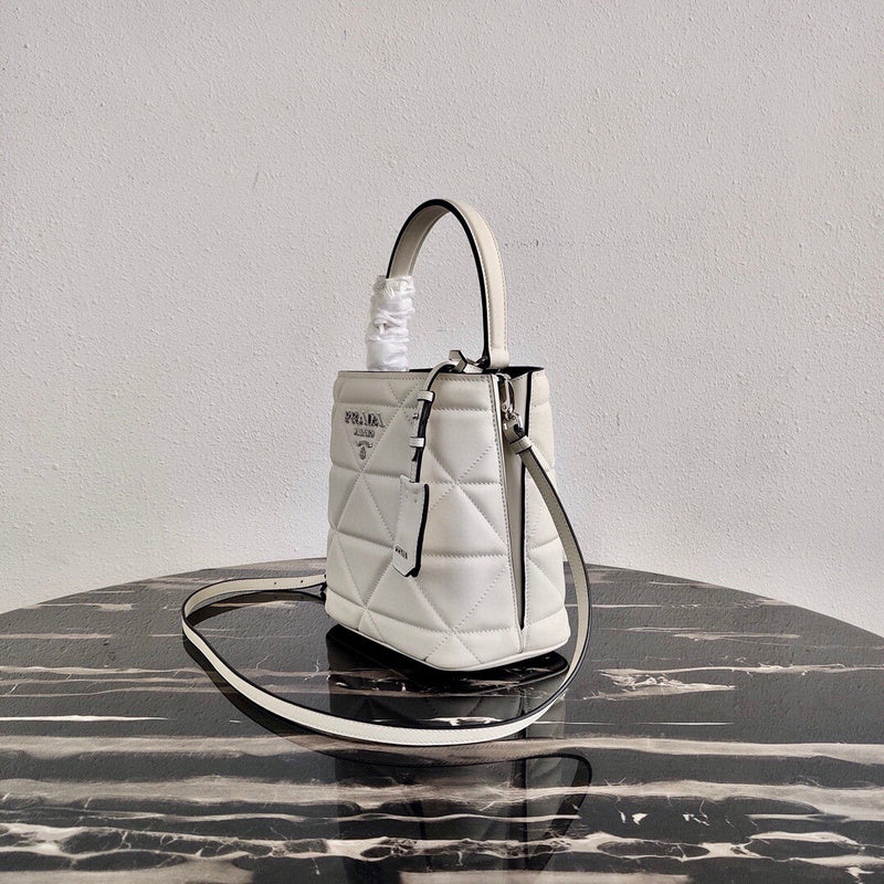 Luxurious Totes - Latest - 4711
