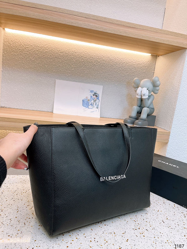 Luxurious Totes - BGA2 Bags - 290
