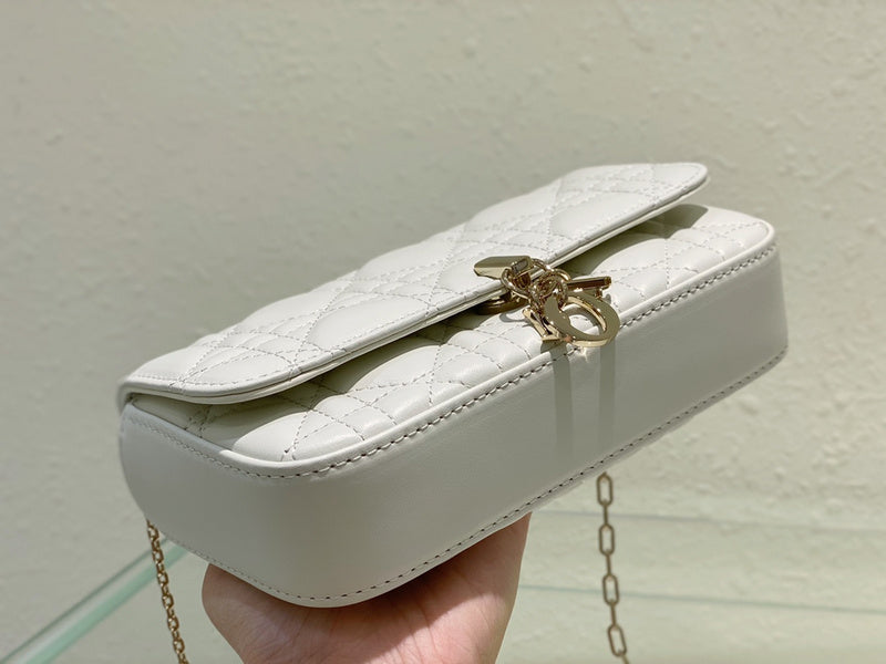 Luxurious Totes - Latest - 6189