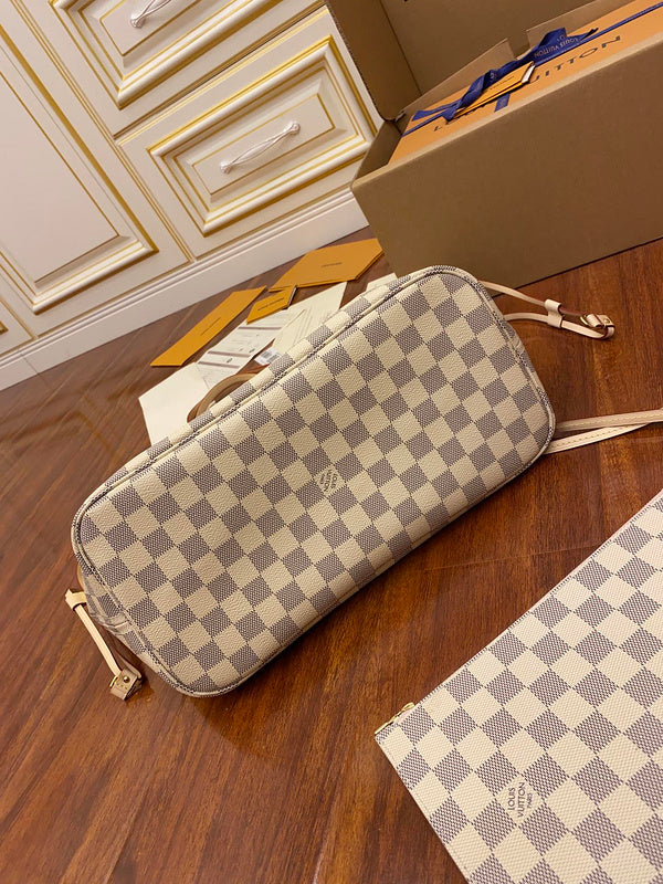 LOV - Luxurious Totes - 2524