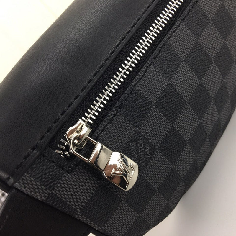 LOV - Luxurious Totes - 2368