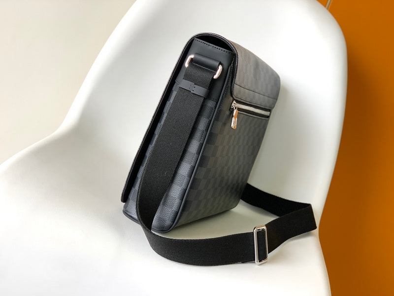 LOV - Luxurious Totes - 521