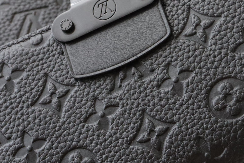 LOV - Luxurious Totes - 1617