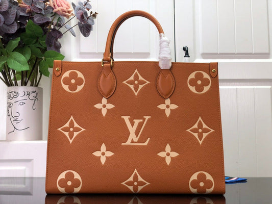 LOV - Luxurious Totes - 1362