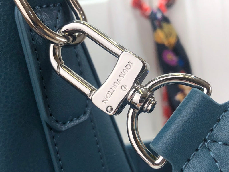 LOV - Luxurious Totes - 1816