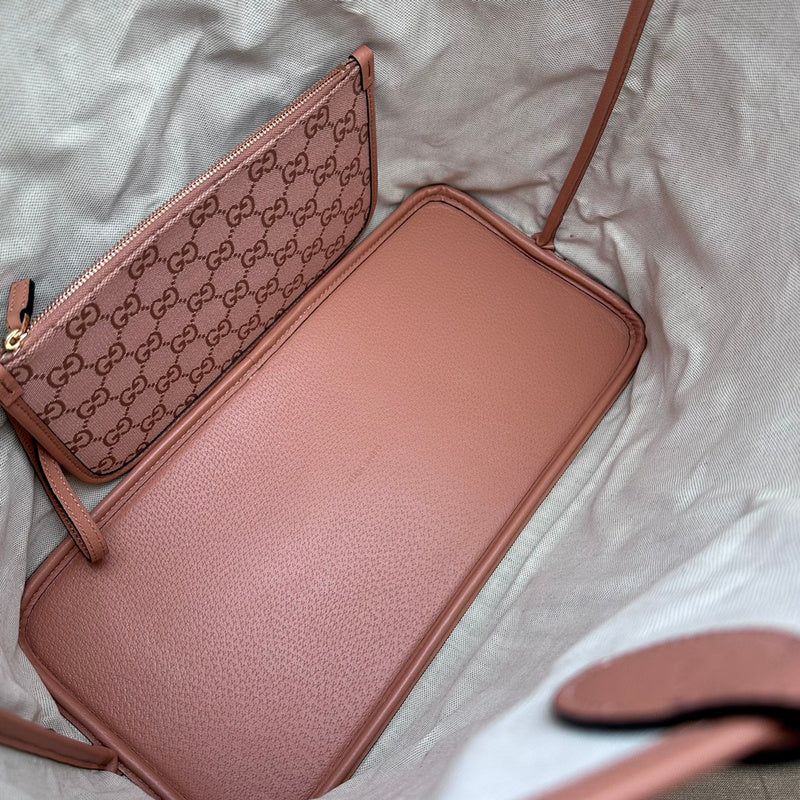 GUI - Luxurious Totes - 157