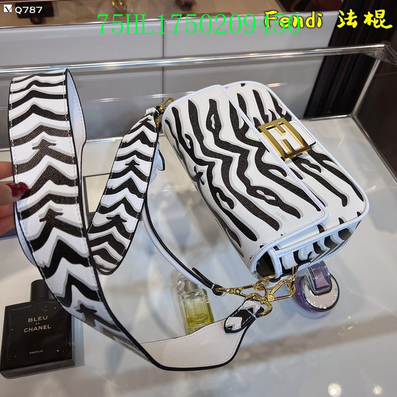 GC - Shoulder - 2692