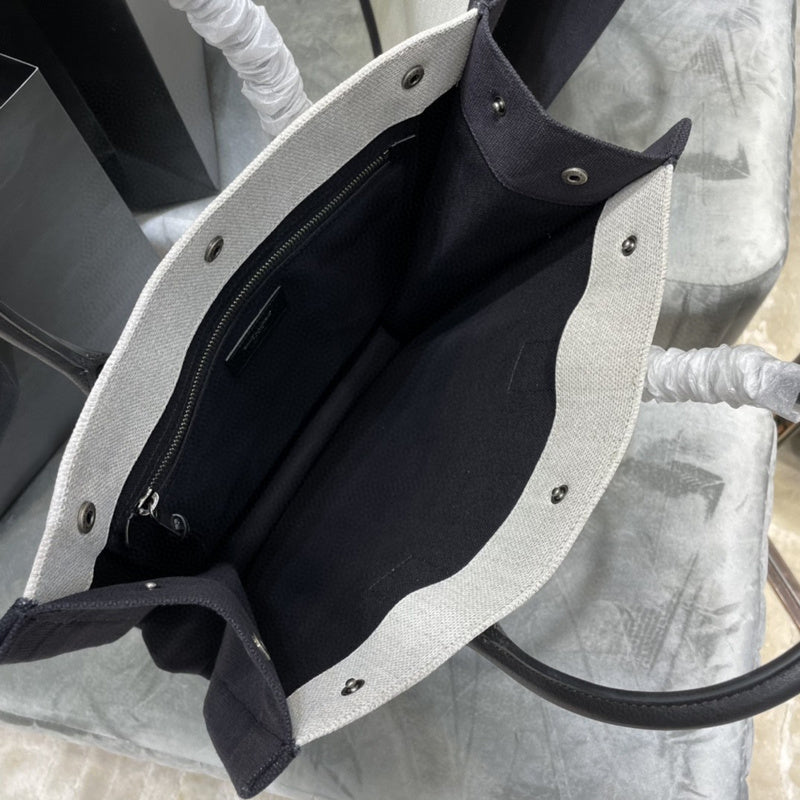 Luxurious Totes - Latest - 8756