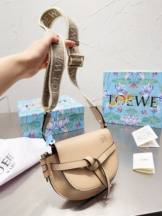 Luxurious Totes - LW-CH Bags - 031