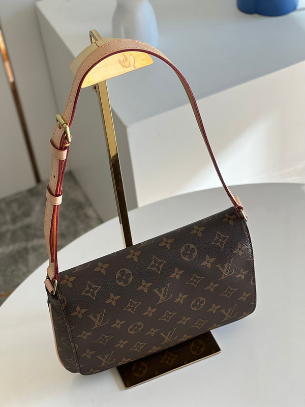 LOV - Luxurious Totes - 2150