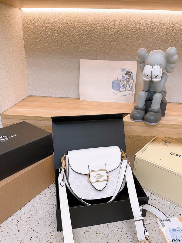 Luxurious Totes - CCH2 Bags - 007