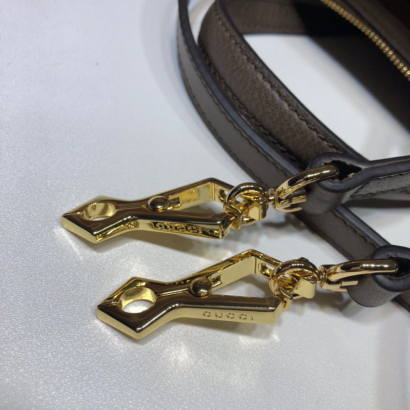 GUI - Luxurious Totes - 930