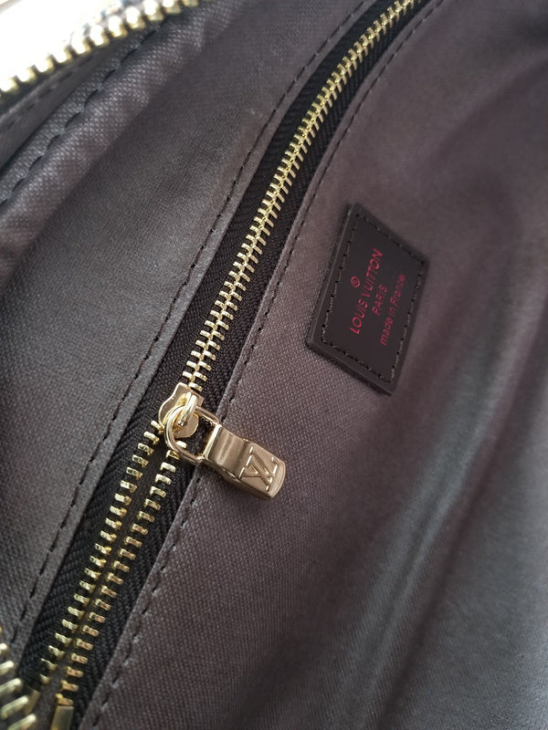 LOV - Luxurious Totes - 2331