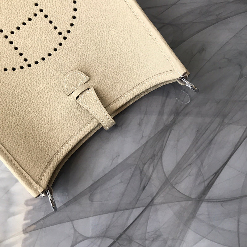 Luxurious Totes - Latest - 6839