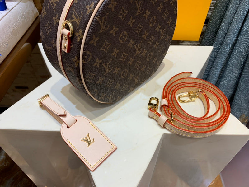 Luxurious Totes - Latest - 1650