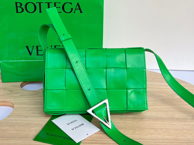 Luxurious-Totes - BV Bags - 2115