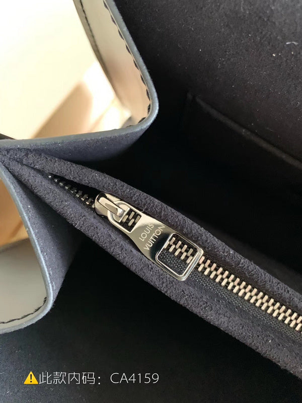 Luxurious Totes - Latest - 2376