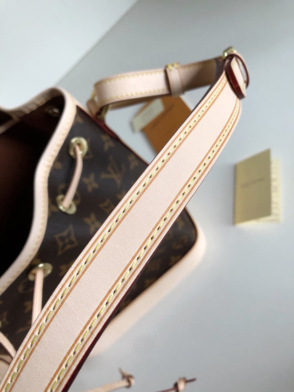 Luxurious Totes - Latest - 9754