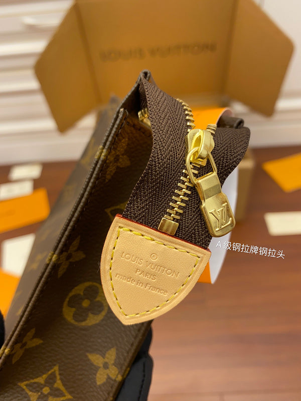 LOV - Luxurious Totes - 2154