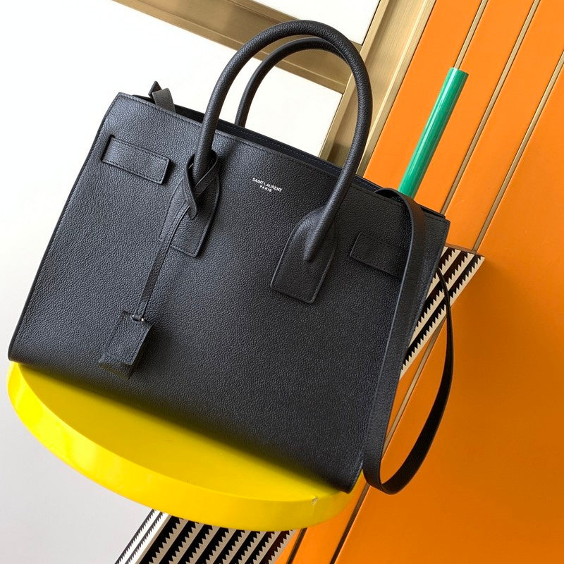 Luxurious Totes - Latest - 8141