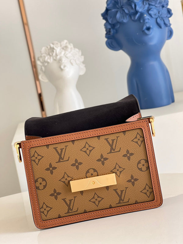 LOV - Luxurious Totes - 1995