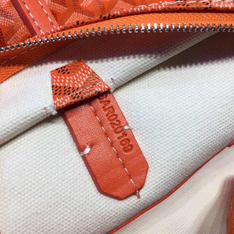 Lux-Totes - GOD Bags - 205