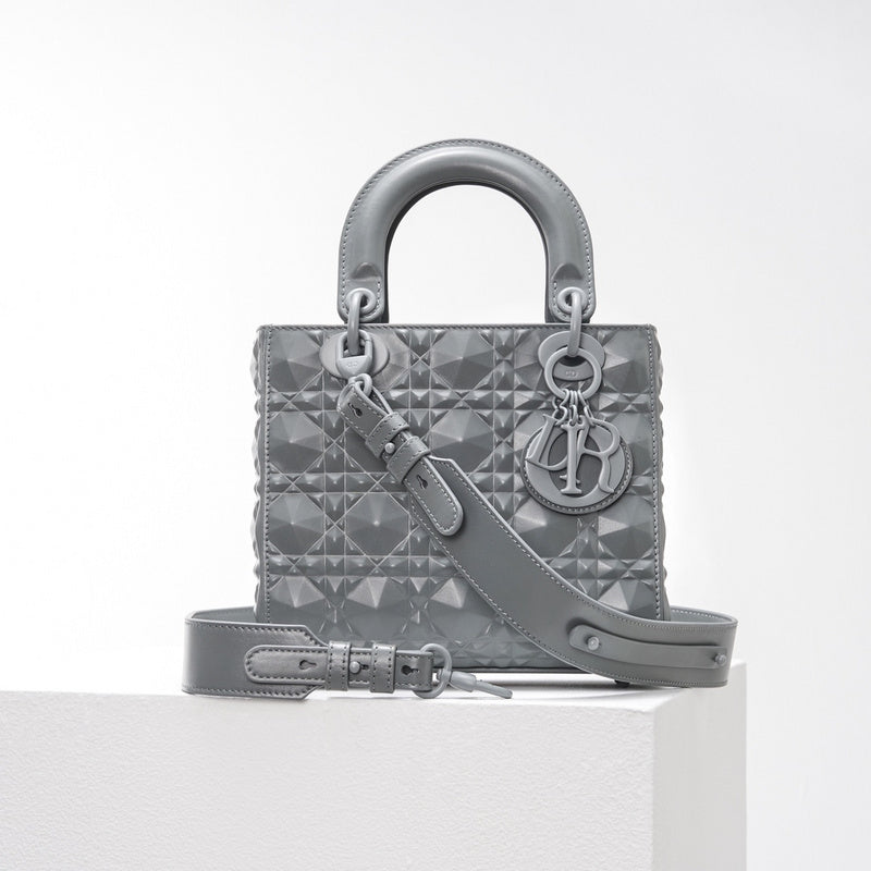 Luxurious Totes - Latest - 6489