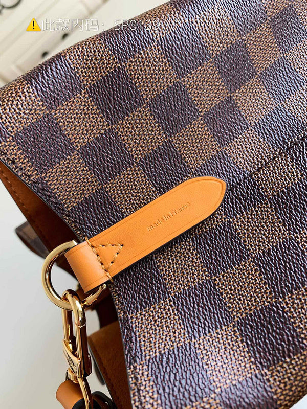Luxurious Totes - Latest - 9765