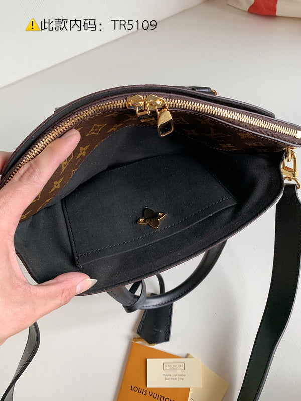 Luxurious Totes - Latest - 2362