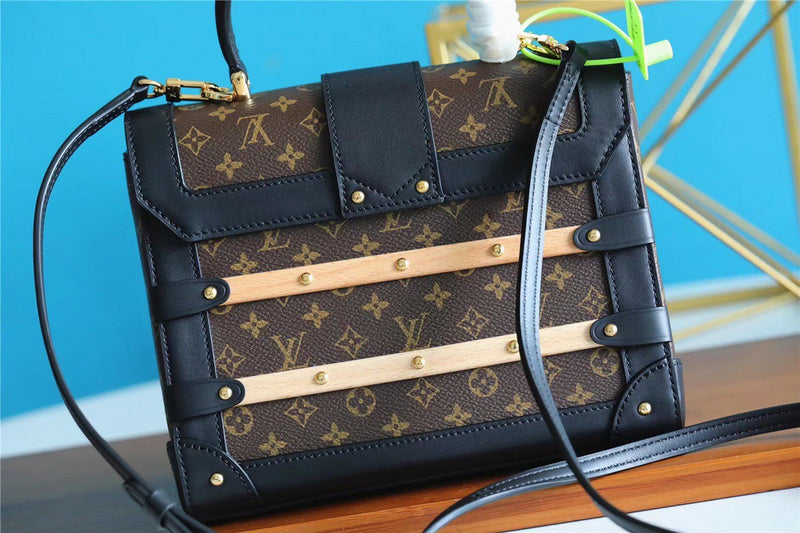 Lux-Totes - LOV Bags - 1111