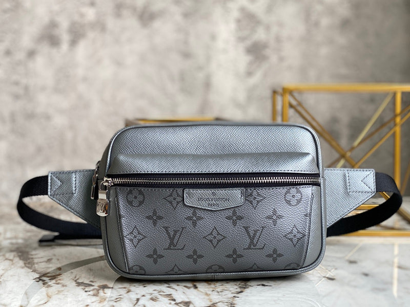 LOV - Luxurious Totes - 1621