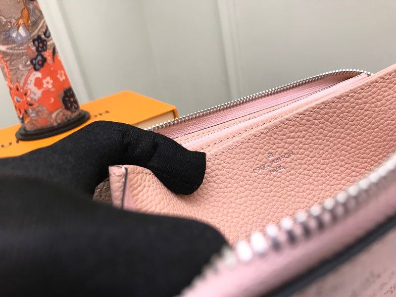 Luxurious Totes - Latest - 588